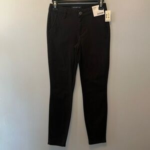 - "NWT" Aeropostale Women's Skinny Stretch Black Jeans- Size‎ 000R
